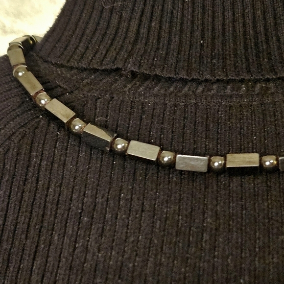 Magnetic Hematite Choker Necklace Unisex Metallic Beaded Minimalist Strand - Picture 2 of 5